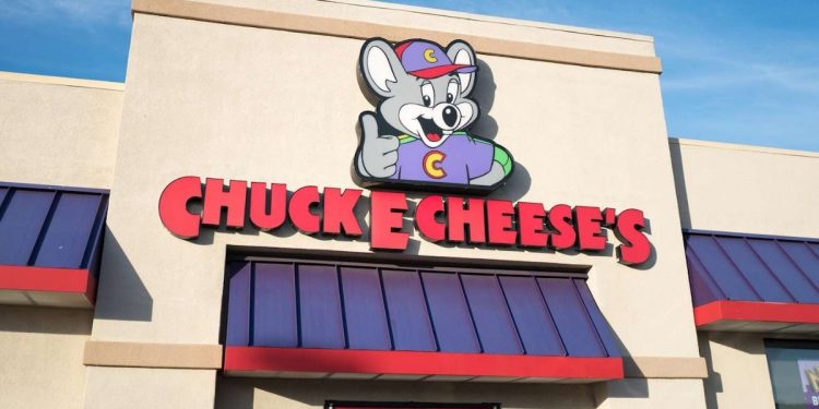 Chuck E. Cheese aterriza en Antofagasta con 1.100 m2 de entretención